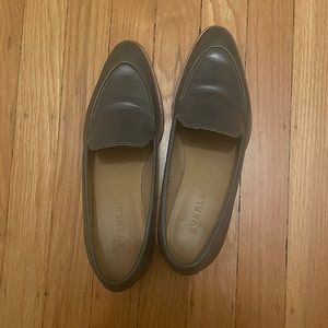 Everlane Gray Leather Loafer | 6.5W